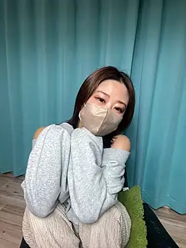 Snapshot of ayu0009rrr chatting on February 2025 04:21:01 PM ayu0009rrr online show from February 2025 04:21:01 PM