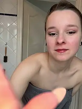 Izzy Inked online show from March 2025 07:17:01 PM