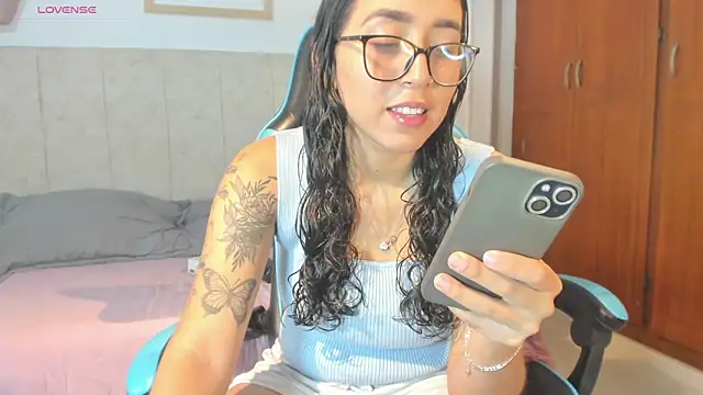  maria foxx  online show from April 2026 04:44:02 PM