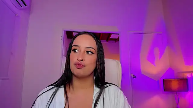 DaniRousse online show from January 2025 09:40:01 PM