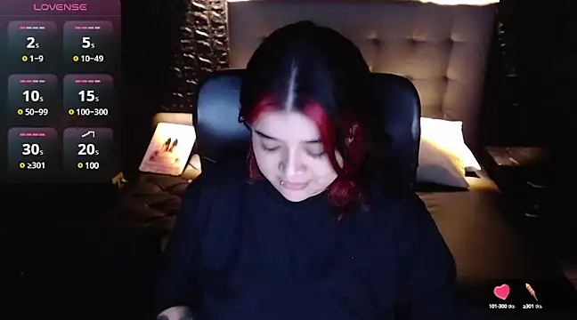 Snapshot of _ValeryStone_ chatting on December 2024 01:34:01 AM  ValeryStone  online show from December 2024 01:34:01 AM