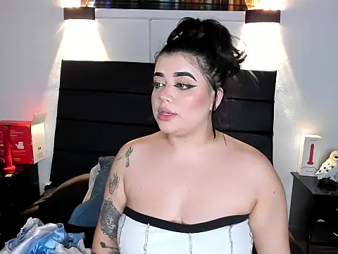 Snapshot of _ValeryStone_ chatting on February 2025 07:10:02 PM  ValeryStone  online show from February 2025 07:10:02 PM