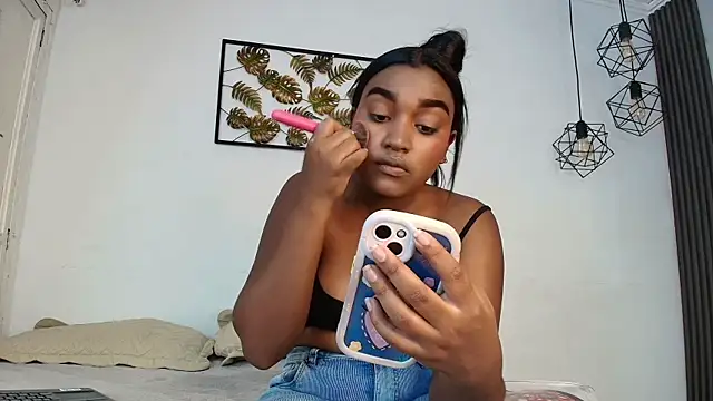 kayna gomez online show from February 2025 07:35:01 PM