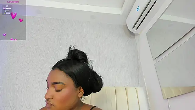 kayna gomez online show from September 2025 07:19:02 PM