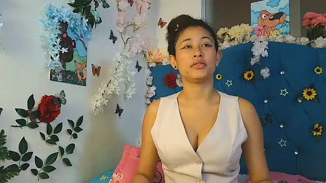 Snapshot of Milkdulce1 chatting on June 2026 01:14:01 PM Milkdulce1 online show from June 2026 01:14:01 PM