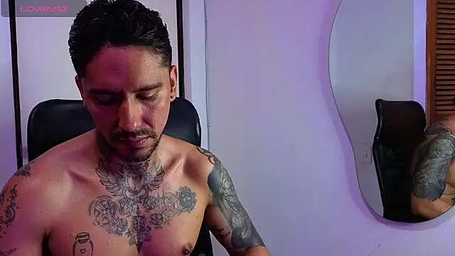 Dylanstonne online show from November 2025 09:06:02 PM