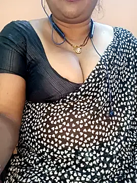 Snapshot of Sexy-Telugunayana2 chatting on February 2025 09:33:01 PM Sexy-Telugunayana2 online show from February 2025 09:33:01 PM