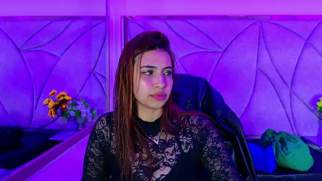 Tammy Blackk online show from October 2025 04:24:02 AM