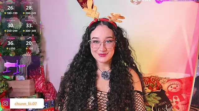 chunn liioo online show from December 2025 08:27:02 PM