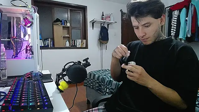 esjrobles online show from January 2025 02:22:01 AM