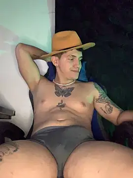 Aangelhot online show from January 2025 04:58:01 AM