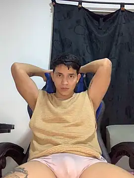 Aangelhot online show from January 2025 01:41:01 AM