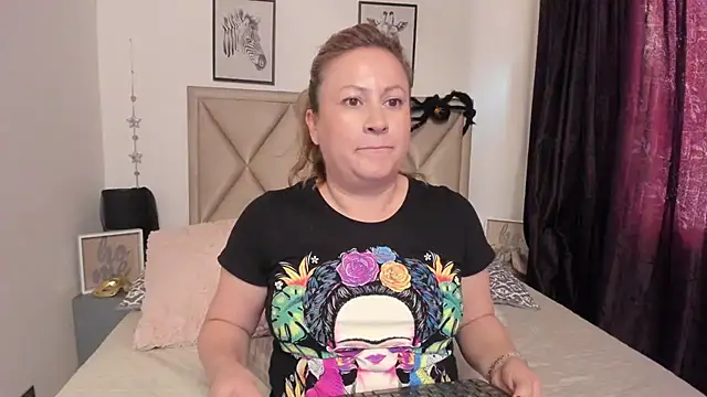 MonyCassius online show from November 2025 11:54:01 AM