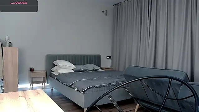 Dasha M online show from November 2025 07:23:02 PM