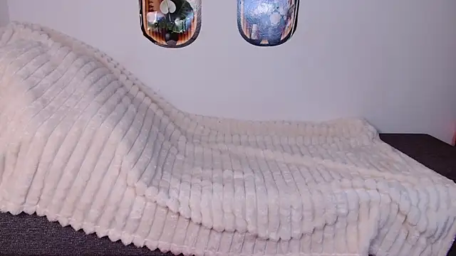 bellaa love  online show from April 2026 12:10:01 AM