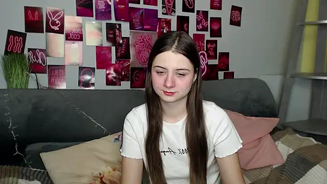 MilanaRoza online show from October 2025 04:42:01 AM