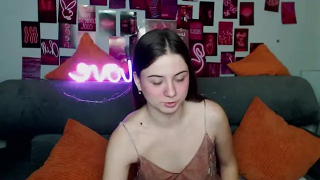 MilanaRoza online show from November 2025 05:52:01 AM