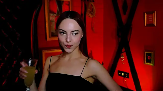 Snapshot of evanellson chatting on November 2025 12:26:01 PM evanellson online show from November 2025 12:26:01 PM