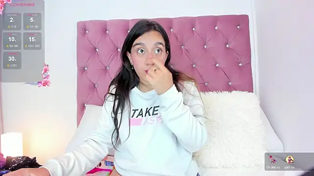 KiraSmitt online show from December 2024 04:02:02 AM