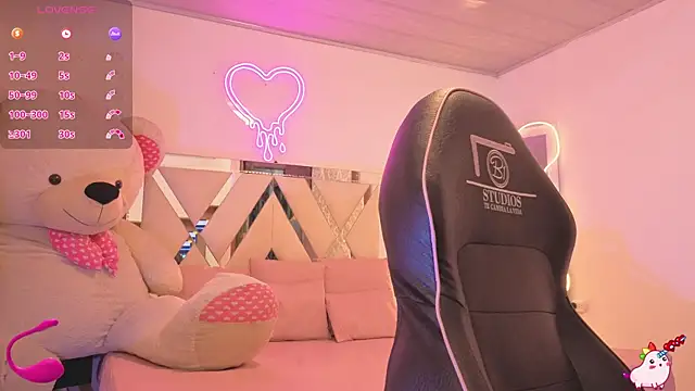 Laylafoxy tay online show from December 2025 03:02:02 AM