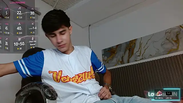 Dyla n18 online show from March 2026 08:12:01 PM