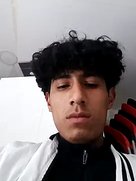 alexander32r online show from September 2025 03:56:02 PM