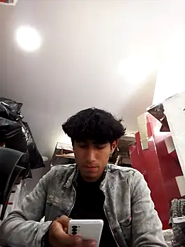 alexander32r online show from September 2025 04:54:01 PM