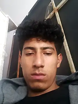 alexander32r online show from November 2025 09:05:02 PM