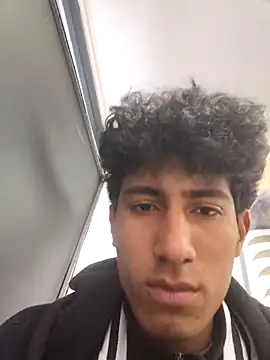 alexander32r online show from December 2025 04:02:01 PM