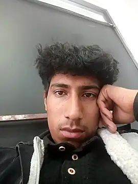 alexander32r online show from March 2026 07:24:02 PM