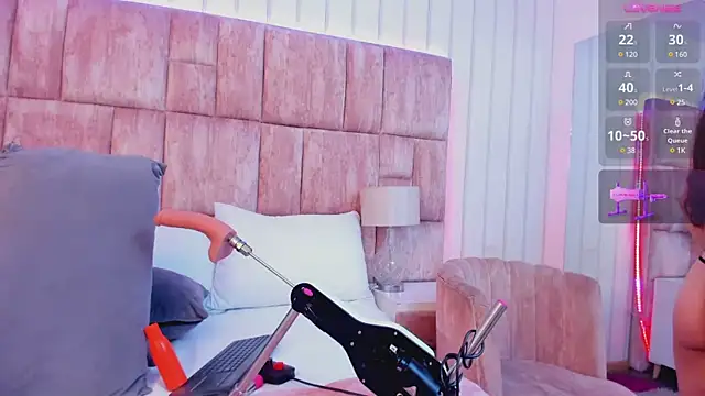 Snapshot of MonserratPeters chatting on March 2025 01:53:02 AM MonserratPeters online show from March 2025 01:53:02 AM