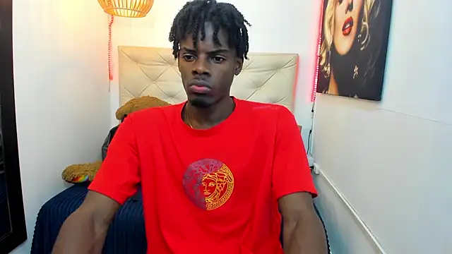 Snapshot of royce_ebony chatting on September 2025 02:00:02 AM royce ebony online show from September 2025 02:00:02 AM