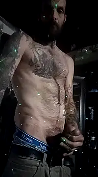 Snapshot of Whipit323 chatting on December 2024 11:01:01 AM Whipit323 online show from December 2024 11:01:01 AM