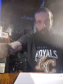 Snapshot of Whipit323 chatting on December 2024 12:22:01 AM Whipit323 online show from December 2024 12:22:01 AM