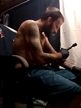 Snapshot of Whipit323 chatting on March 2026 05:04:01 PM Whipit323 online show from March 2026 05:04:01 PM