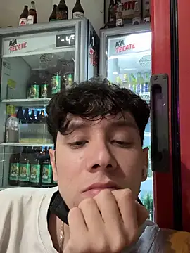 Omaaaaaaa00001 online show from November 2025 04:00:02 AM