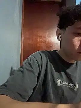 Omaaaaaaa00001 online show from November 2025 05:55:02 PM