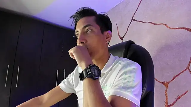 Snapshot of EdwardVlad chatting on December 2024 07:28:01 PM EdwardVlad online show from December 2024 07:28:01 PM