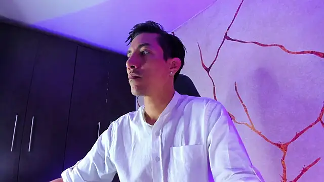 Snapshot of EdwardVlad chatting on December 2024 07:14:02 PM EdwardVlad online show from December 2024 07:14:02 PM