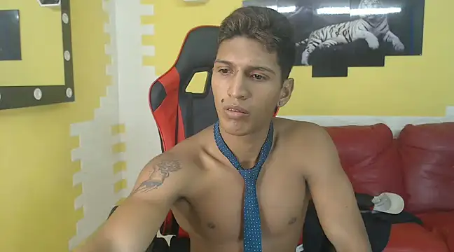 mau elixxx online show from December 2024 03:11:02 AM