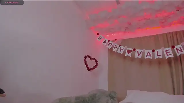 Snapshot of Lauu_G chatting on February 2025 03:12:01 AM Lauu G online show from February 2025 03:12:01 AM