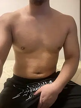 YU-KI00 online show from December 2025 06:08:02 AM