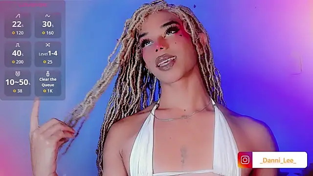 DanniLee  online show from October 2025 10:21:02 PM