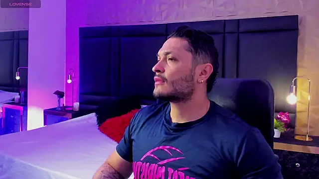 JossAckland online show from February 2025 11:47:02 AM