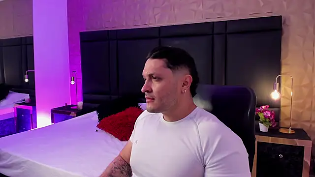 JossAckland online show from February 2025 11:43:02 AM