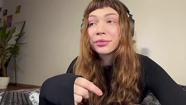 PaulaPratt online show from January 2025 08:55:02 AM