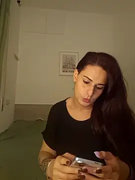 perla97 online show from October 2025 06:41:02 PM