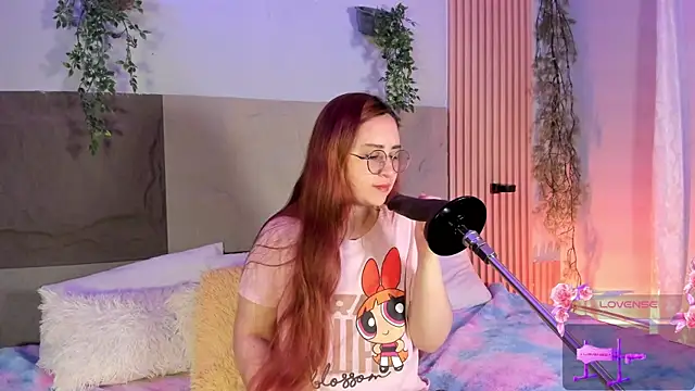 centaurigirl online show from March 2026 03:37:01 PM