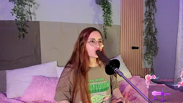 centaurigirl online show from April 2026 04:46:01 AM