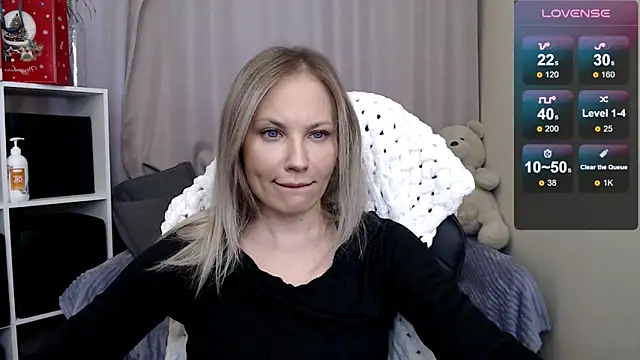 Snapshot of Sunny_bunny6 chatting on February 2026 11:48:01 AM Sunny bunny6 online show from February 2026 11:48:01 AM